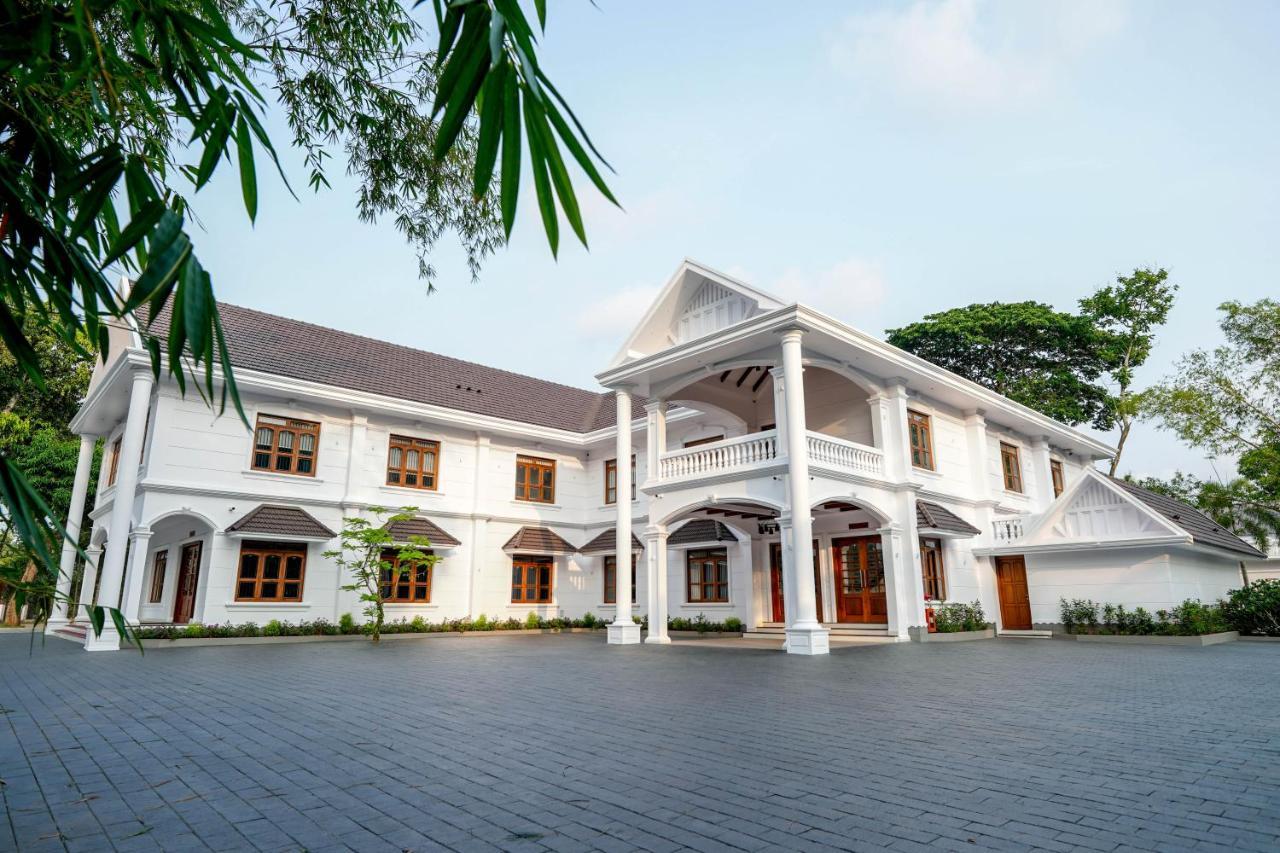 Hotel Heritage Plaza Kottayam Buitenkant foto