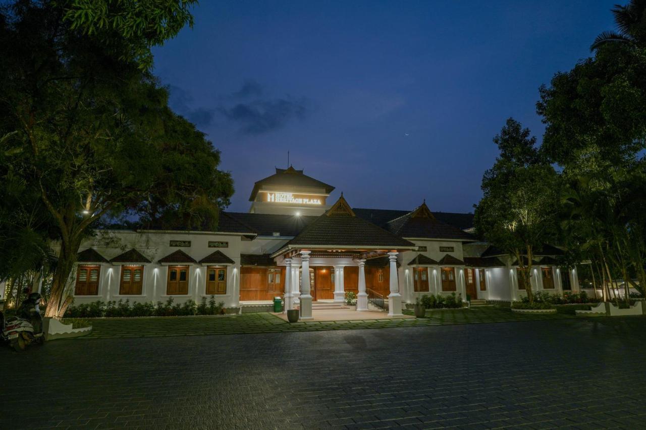 Hotel Heritage Plaza Kottayam Buitenkant foto