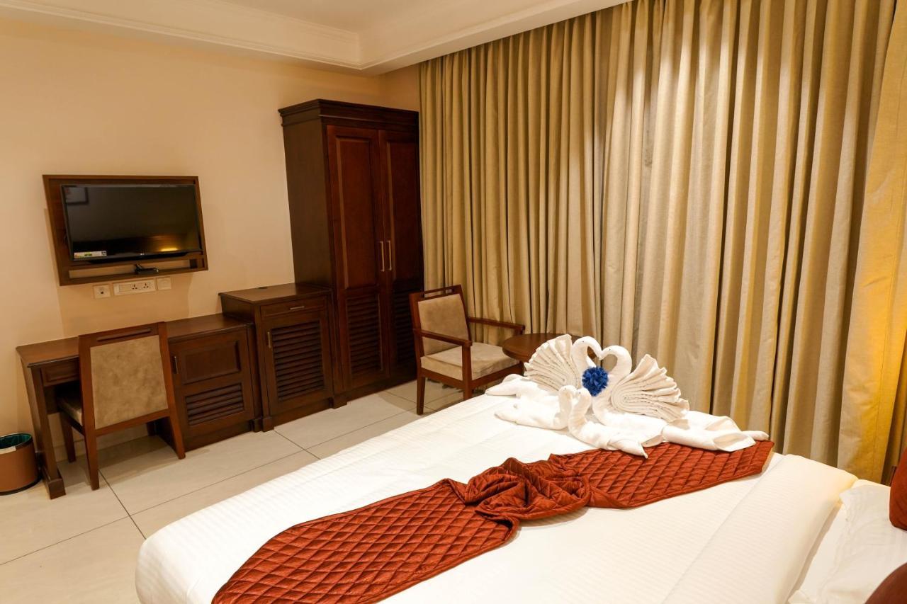 Hotel Heritage Plaza Kottayam Buitenkant foto