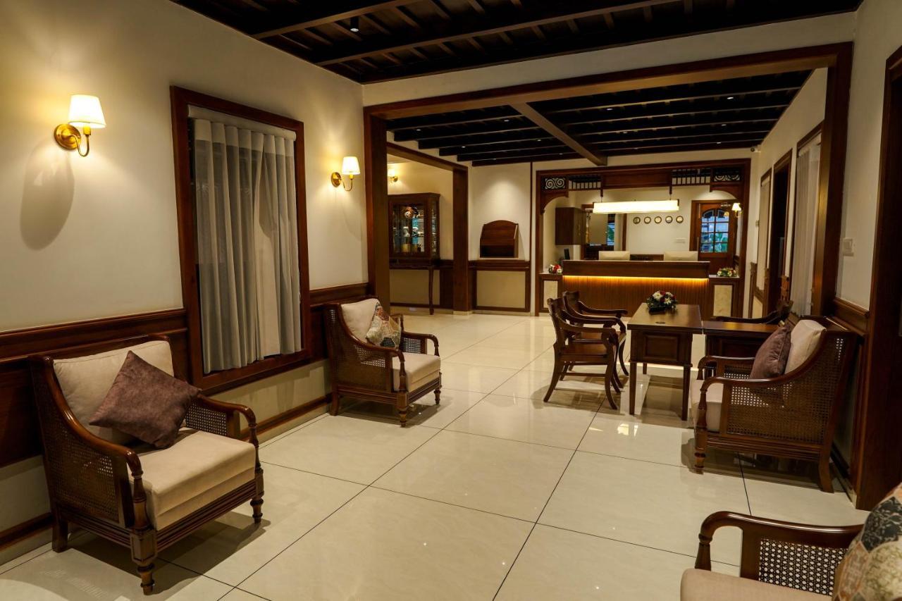 Hotel Heritage Plaza Kottayam Buitenkant foto
