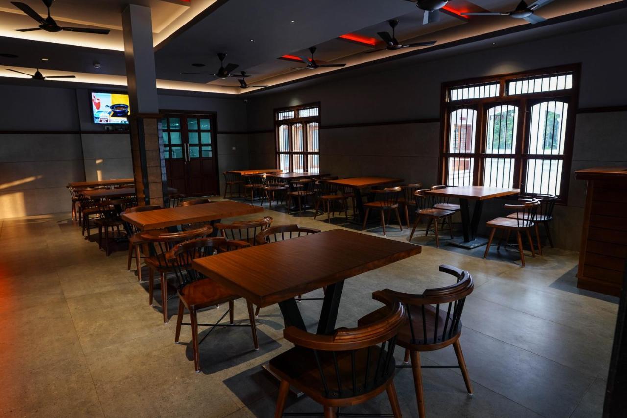 Hotel Heritage Plaza Kottayam Buitenkant foto